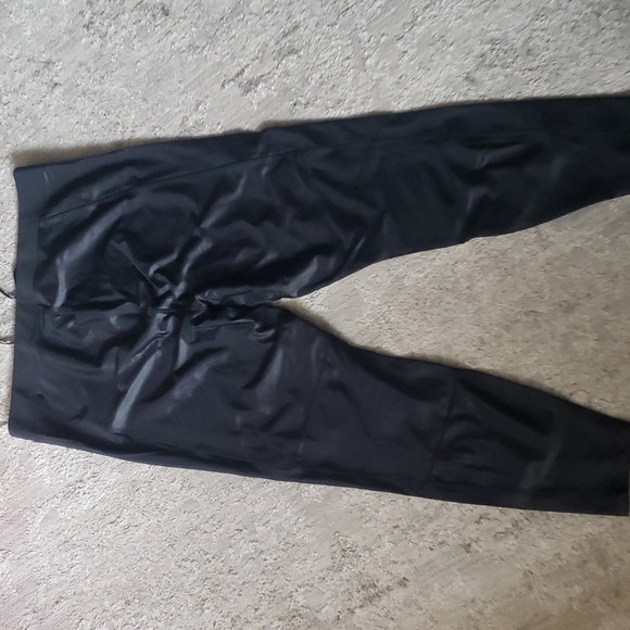 Good American bombshell leggings - Picture 7 of 9